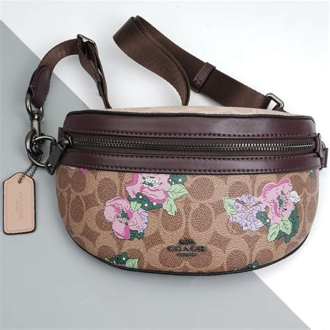 coach fanny pack waist bag.